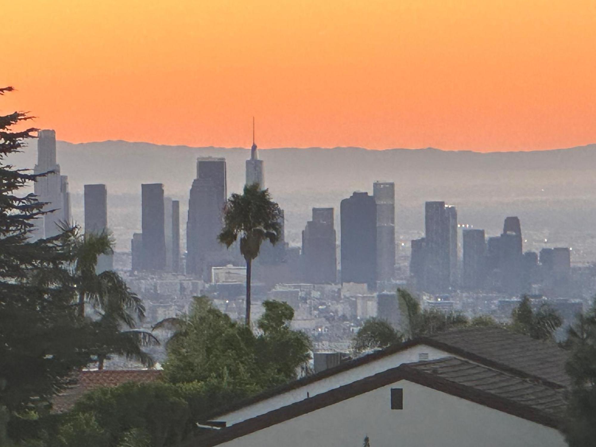 Le Chateau - Los Angeles — Photos 1